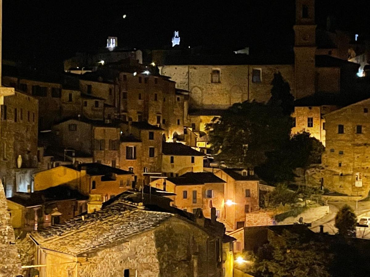 Pulcinella Appartamento Tipico Centro Storico Montepulciano Exterior foto